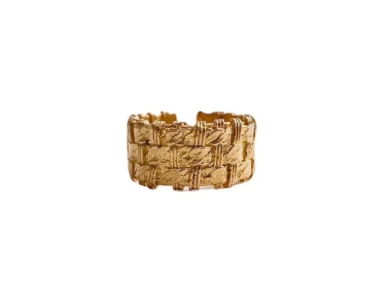 WOVEN ring