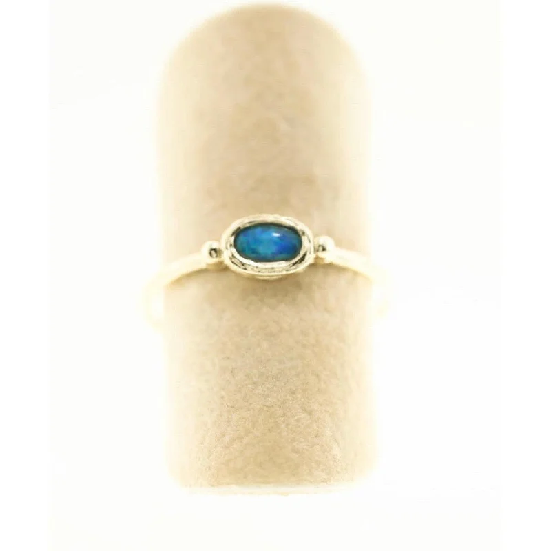 OVAL OPAL RING