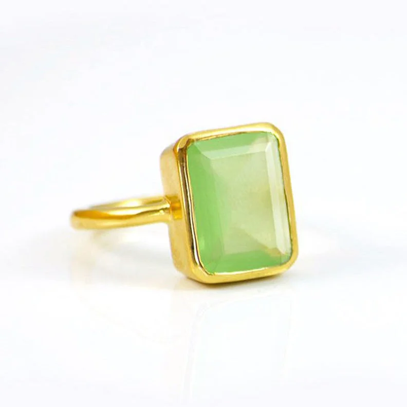 Green Chalcedony rectangle bezel set ring:August Birthstone