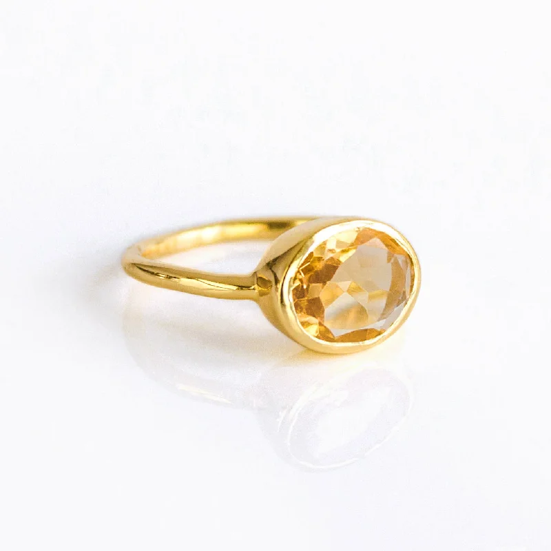 Champagne Citrine Oval Ring : November Birthstone