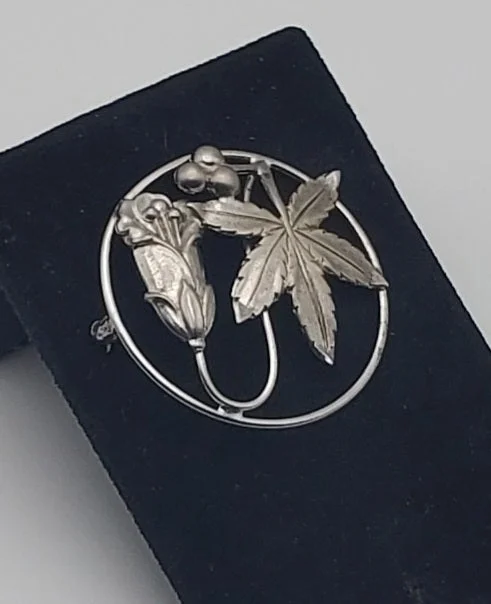 Vintage Sterling Silver Floral Brooch - BROKEN