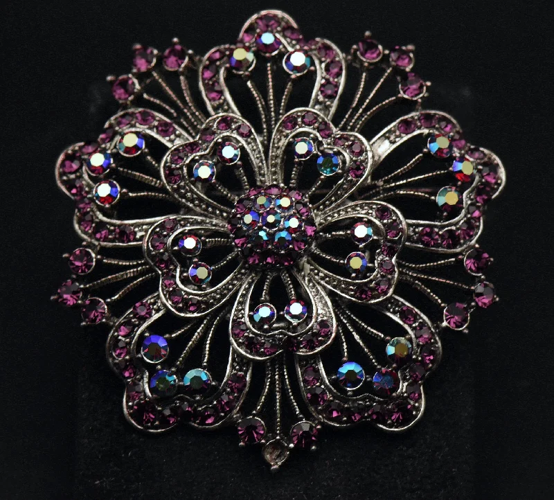 Vintage Ornate Floral Brooch