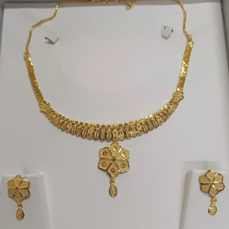 Pari Art Jewellery Forming Necklace Set